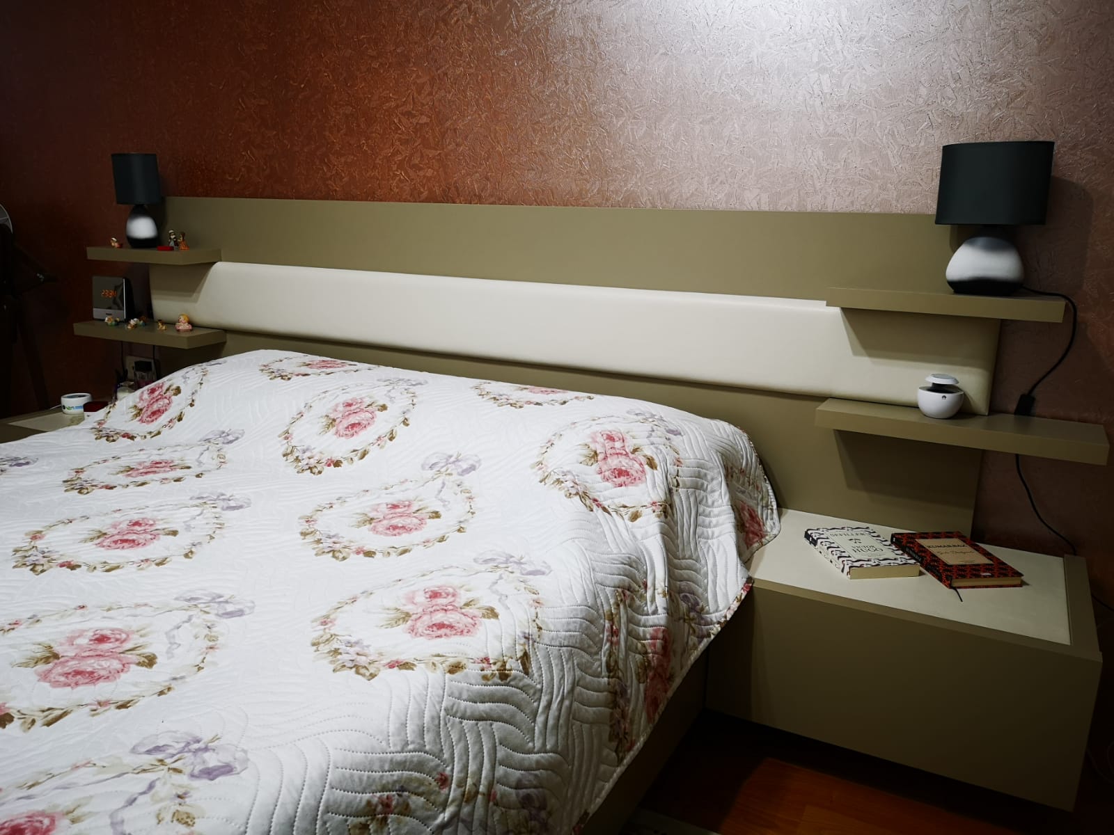 Yatak Başı Komodin Şifonyer TUNA ® Ray Dolap Giyinme Odası